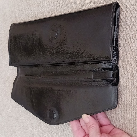 Hobo International black patent leather envelope clutch - Picture 10 of 11
